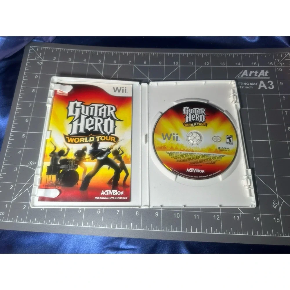 Guitar Hero: World Tour A- Nintendo Wii, 2007-Complete Tested Working